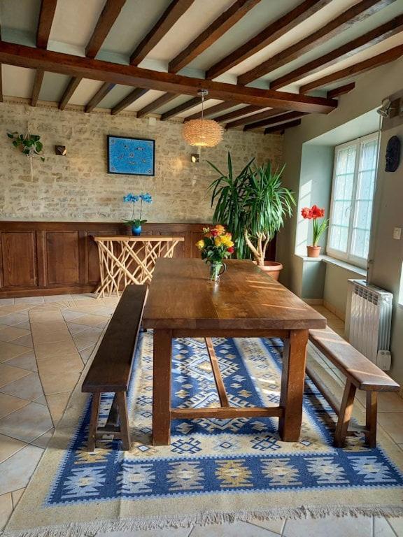 Chambres d'hôtes Au Bois Dormant entre Bayeux et la mer Sommervieu Exterior foto