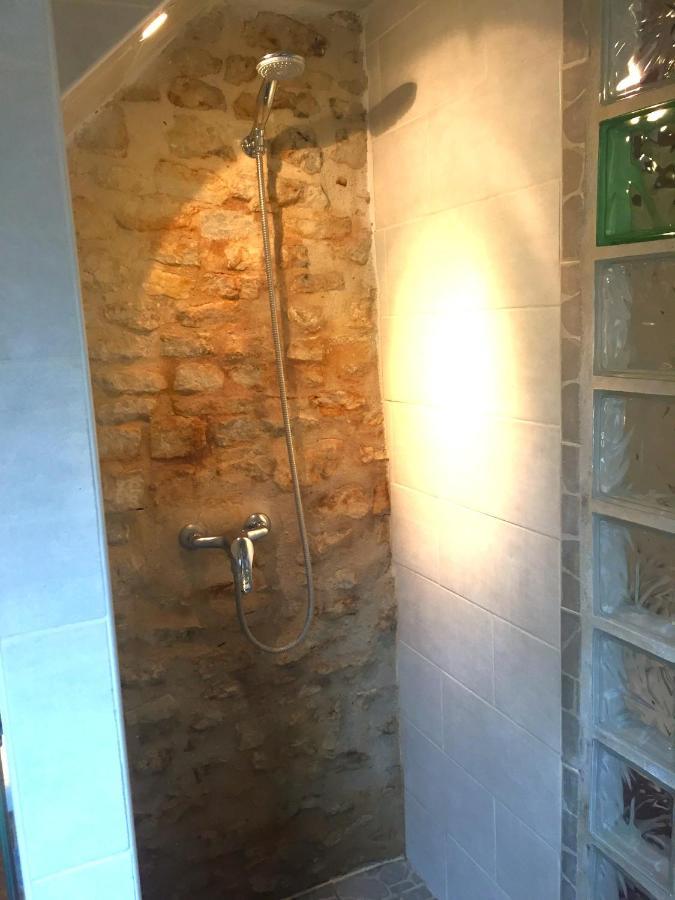 Chambres d'hôtes Au Bois Dormant entre Bayeux et la mer Sommervieu Exterior foto